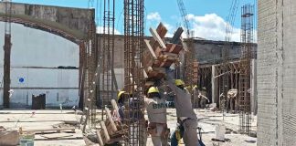 Mercado San Miguel: avanza la obra de base de hormigón sobre calle Urquiza