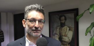 Jóvenes podrán insertarse en una bolsa de trabajo para acceder a su primer empleo