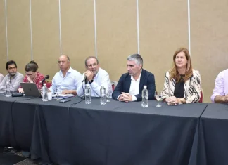 Saenz reabrió paritarias