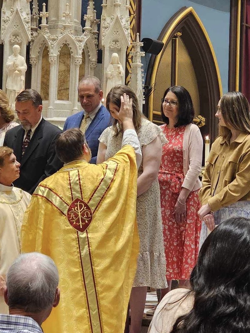 young-catholic-converts-taylor-new-102282048