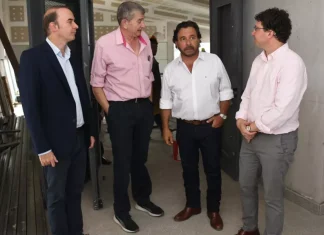 Saenz supervisó la obra de la Escuela Técnica Nikola Tesla, con más del 90% de avance