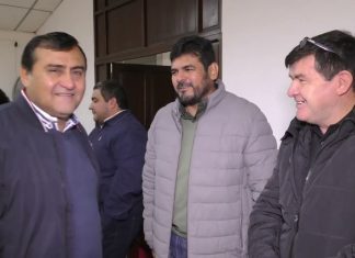Saenz y Camacho con intendentes reclama federalismo