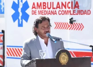 Milei tomó el modelo de Sáenz en Salta y cobrará la atención médica a extranjeros no residentes